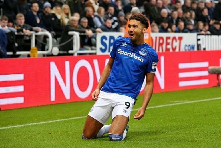 Calvert-Lewin marcou três gols no último jogo do Everton na Premier League (Foto: Twitter / Everton)