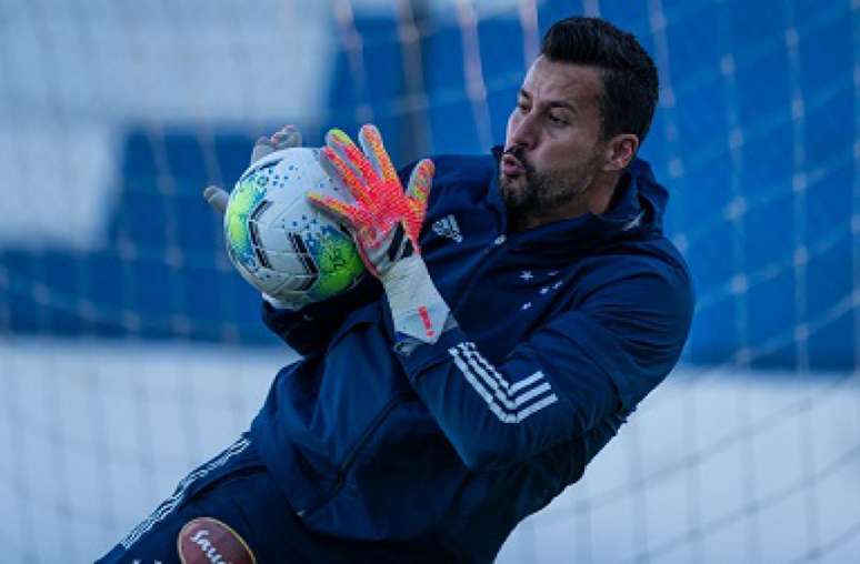 Fábio comentou que não pode externar tudo que ocorre nos bastidores do clube, mas que a cobrança interna é grande-(Bruno Haddad/Cruzeiro)