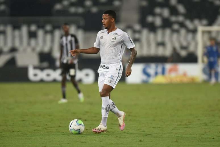 Arthur Gomes foi um dos principais jogadores do Santos no empate contra o Botafogo (Foto: Ivan Storti/Santos FC)