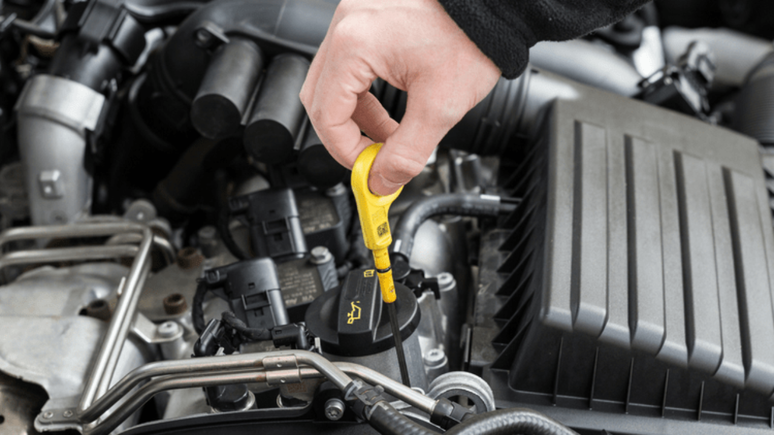 Não adianta saber qual é o lubrificante de motor ideal para o seu veículo se ao trocá-lo, fizer de forma ou na hora errada. 