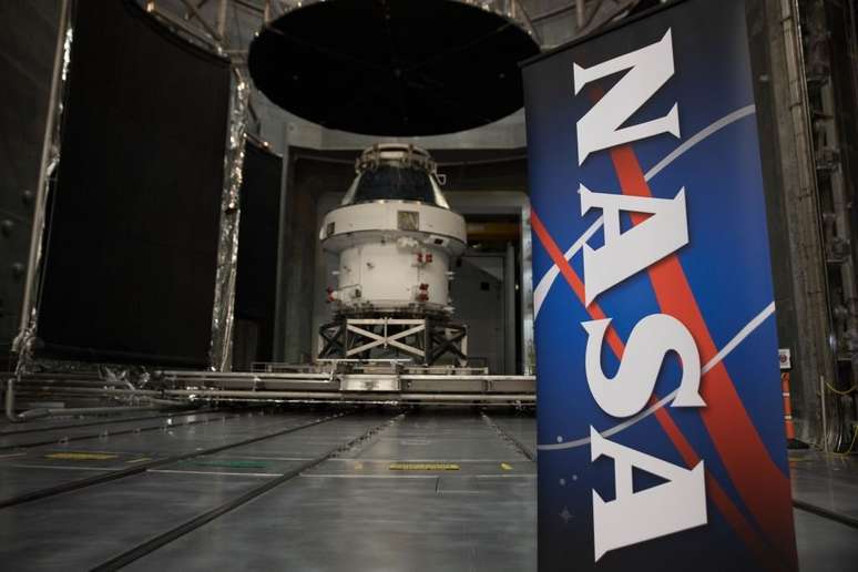 Nave espacial Orion vista durante evento Nasa Unveil