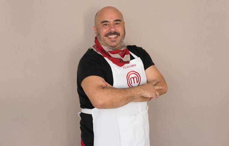 Claudio tem 49 anos e diz fazer 'cozinha intuitiva'.  