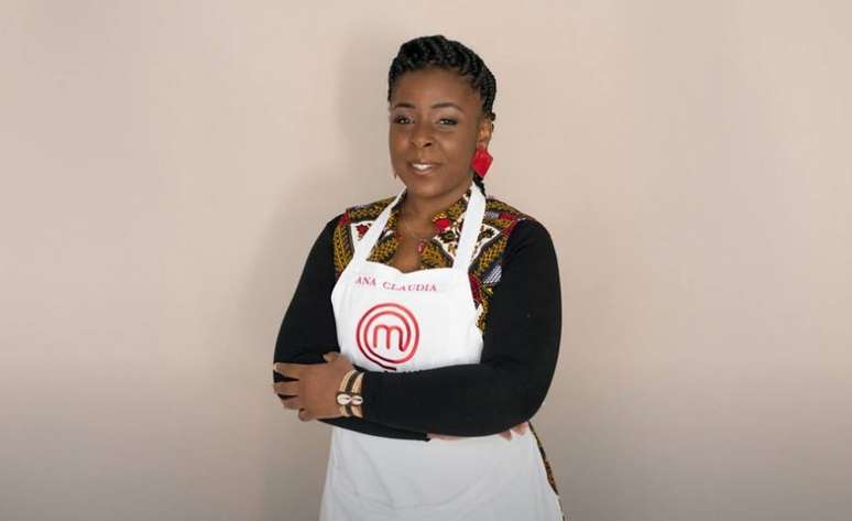 Ana Claudia tem 35 anos e &eacute; professora e empres&aacute;ria. &nbsp;