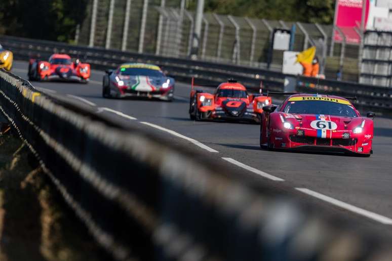 Carros da GTE-Am durante as 24h de Le Mans de 2020 