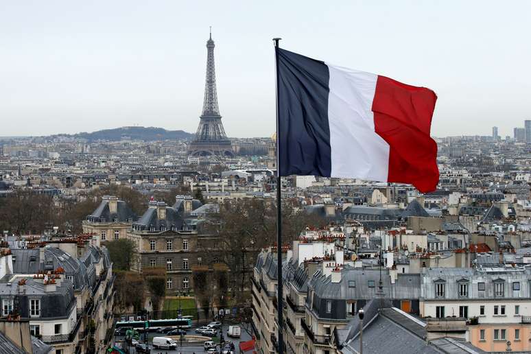 Torre Eiffel se destaca em meio a Paris
30/3/2016
REUTERS/Benoit Tessier/