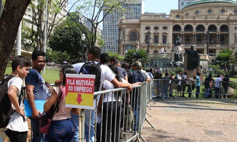 Desemprego aumentou com a pandemia do novo coronavírus