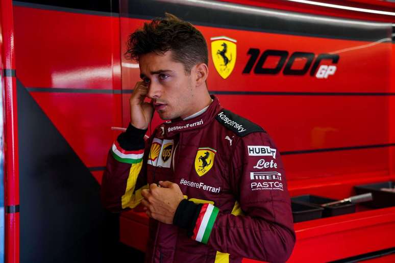 Charles Leclerc tenta fazer milagre com a SF1000 