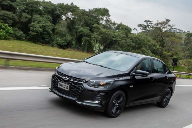 Chevrolet Onix Plus Midnight: da balada para o casamento