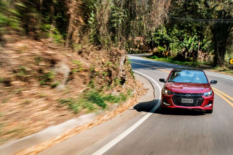 Chevrolet Onix RS Turbo: à venda na primeira quinzena de outubro.