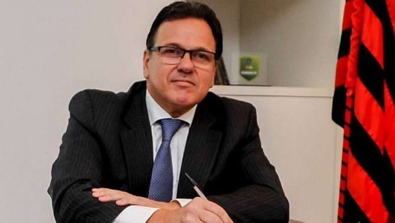 Rodrigo Dunshee, vice-jurídico do Flamengo, defende o adiamento da partida contra o Palmeiras.