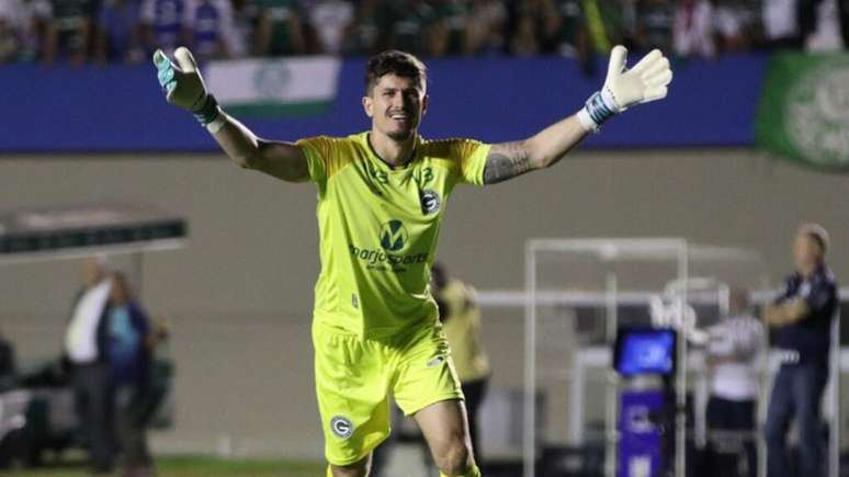 Tadeu é um dos destaques do Goiás na temporada (Foto:Heber Gomes/CBF)