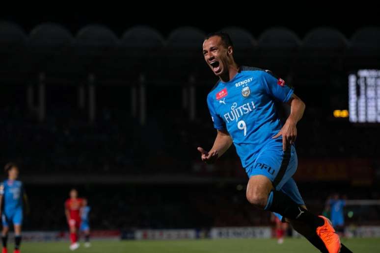 Leandro Damião é o artilheiro doKawasaki Frontale (Foto: Divulgação)