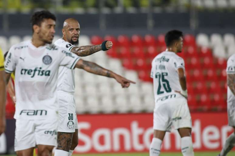 Zaga alviverde não foi vazada no Paraguai (Foto: Conmebol/Divulgação)