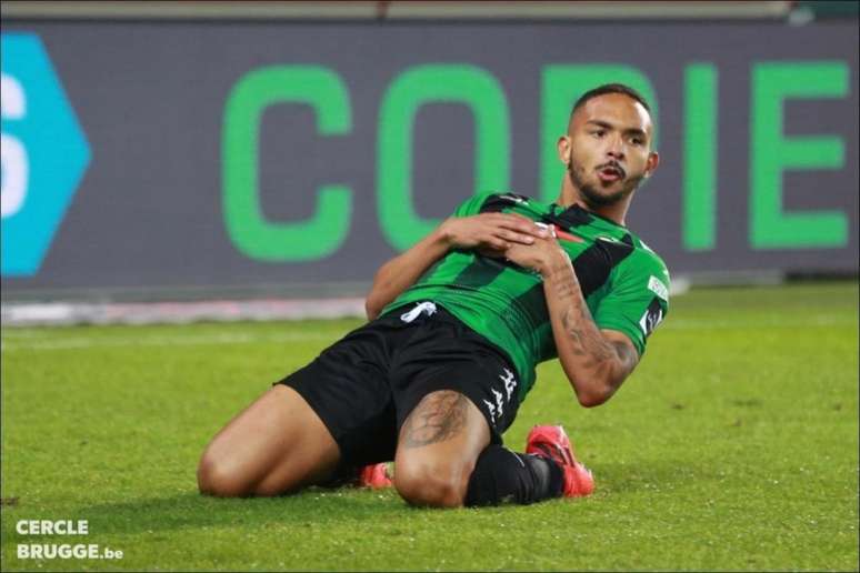 Vitinho precisou de apenas sete minutos em campo para marcar um gol na Bélgica (Cercle Brugge)