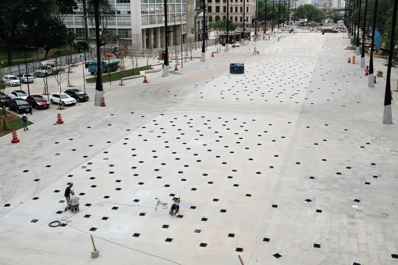 Vista das obras no Vale do Anhangabaú, na região central de São Paulo