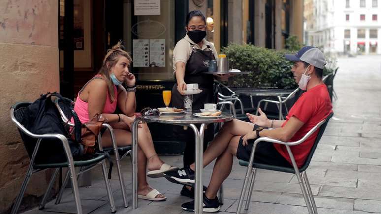 Madrid introduziu uso obrigatório de máscaras ao ar livre