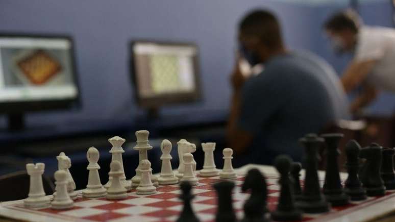 Mais de 1,7 mil jovens jogam xadrez todos os dias na Fundação Casa de São Paulo