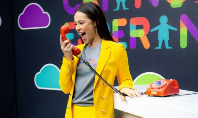 Paolla Oliveira como Vivi Guedes, sua personagem em 'A Dona do Pedaço', durante campanha do Criança Esperança 2019.