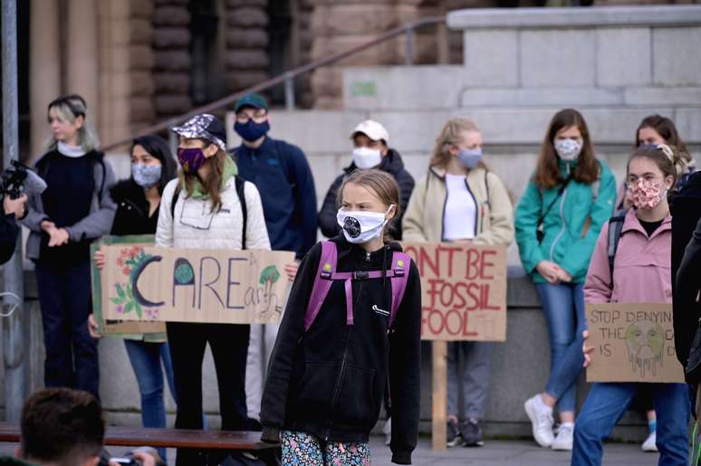 Ativista climática Greta Thunberg participa de protesto em frente ao Parlamento da Suécia, em Estocolmo
25/09/2020 TT News Agency/Janerik Henriksson via REUTERS 