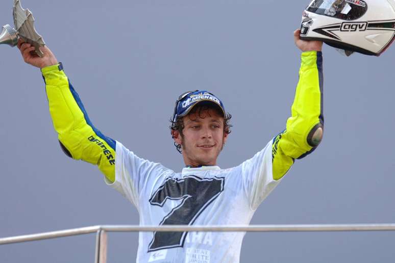Rossi se vestiu à caráter para o pódio do título 
