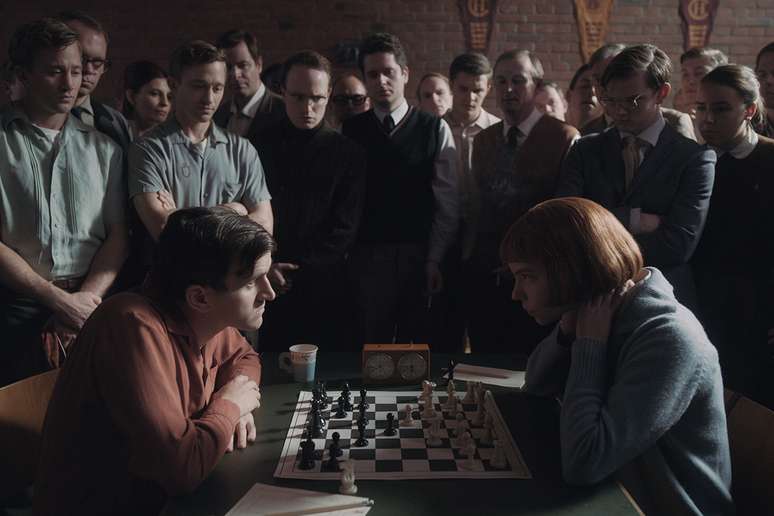 Anya Taylor-Joy interpreta prodígio do xadrez no trailer de nova minissérie  da Netflix