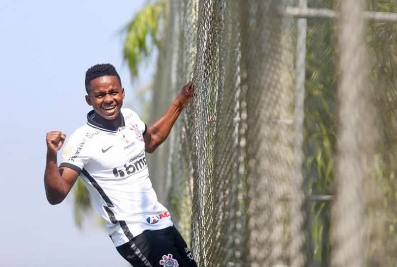 Cazares foi apresentado (Foto: Rodrigo Coca/Ag. Corinthians)