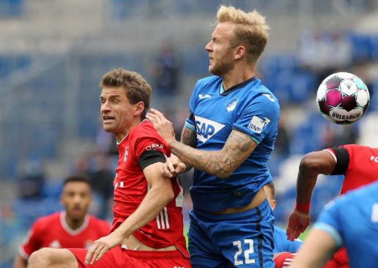 Hoffenheim surpreendeu o futebol alemão ao pressionar Bayern e vencer com tranquilidade (AFP)