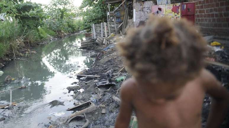 Bolsa Família, programa reconhecido como um programa barato e eficaz de combate à miséria, custa mais barato ao Orçamento do que o auxílio emergencial pago durante a pandemia