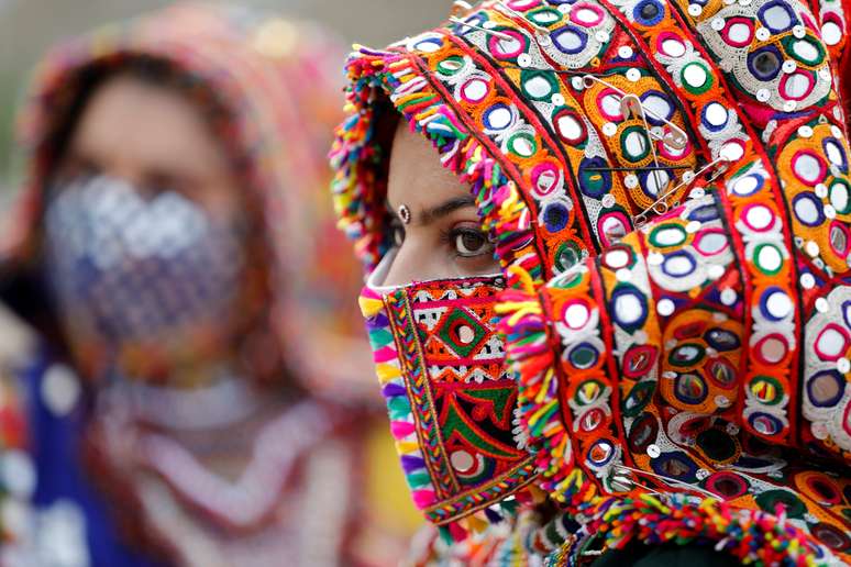 Indianas ensaiam para festival Navratri
12/09/2020
REUTERS/Amit Dave