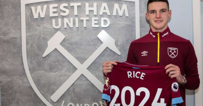 Declan Rice renovou com o West Ham até 2024 (Foto: Divulgação/West Ham)