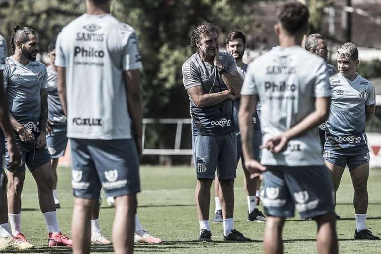 Cuca está a menos de dois meses no comando do Santos, em sua terceira pasagem (Foto: Ivan Storti/Santos)