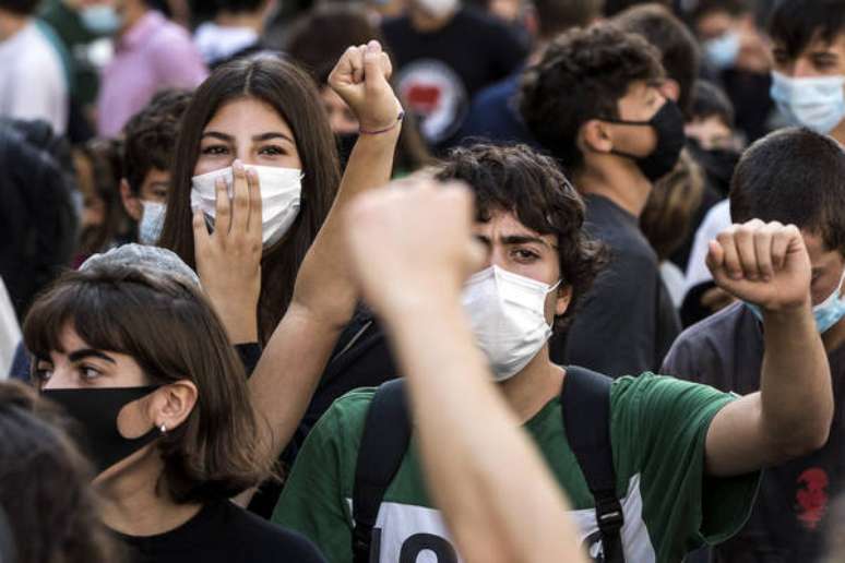 Estudantes protestam em Roma contra medidas do governo italiano para escolas, em 25 de setembro