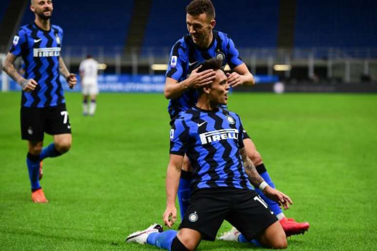Inter de Milão busca ultrapassar Juventus no início do Campeonato Italiano (Miguel MEDINA / AFP)
