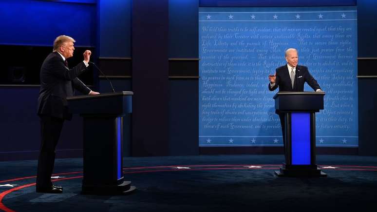 O primeiro debate entre os principais candidatos foi classificado pela imprensa americana como caótico