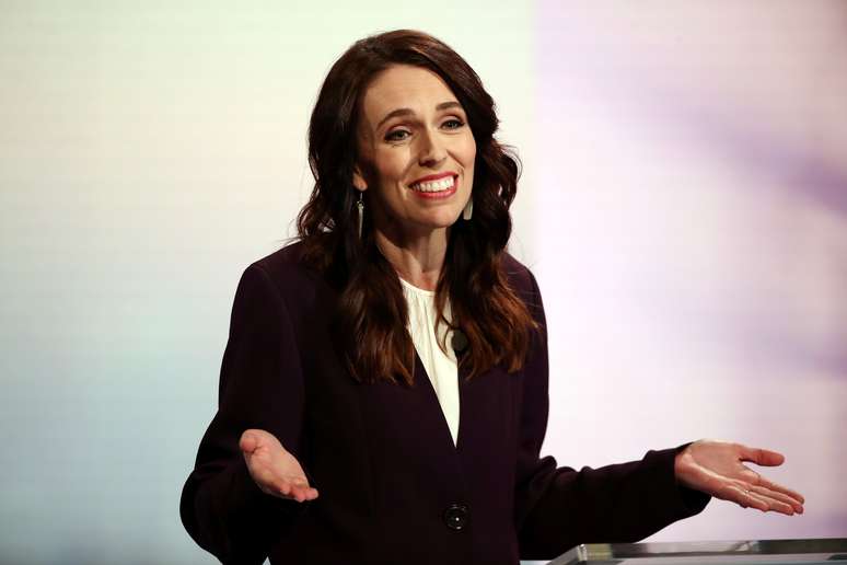 Primeira-ministra da Nova Zelândia, Jacinda Ardern, durante debate em Auckland
22/09/2020 Fiona Goodall/Pool via REUTERS