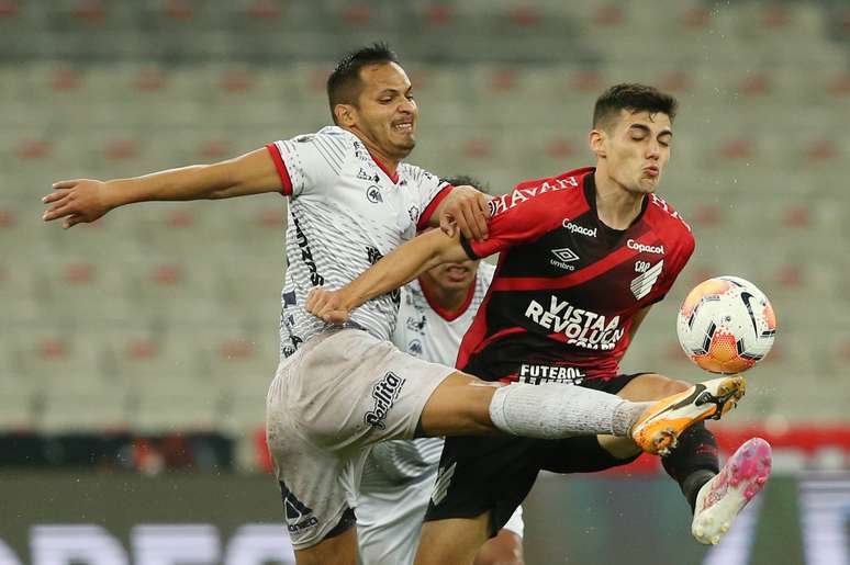 Athletico-PR fica no empate com o Jorge Wilstermann, mas garante a classificação para as oitavas de final