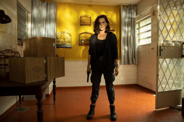 Tainá Müller é a escrivã Verônica em 'Bom dia, Verônica', primeiro thriller nacional da Netflix
