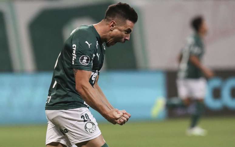 Willian comemora o gol que abriu a goleada do Palmeiras sobre o Bolívar, no Allianz Parque (Foto: AFP)