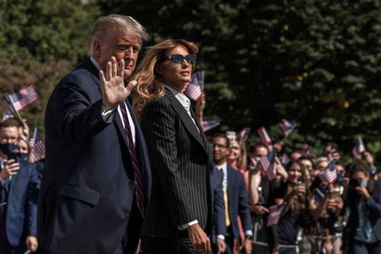 Donald e Melania Trump estão em isolamento na Casa Branca