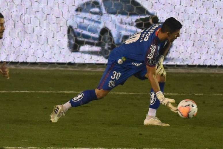 João Paulo foi um dos destaques contra o Olimpia (Foto:Ivan Storti/Santos FC)