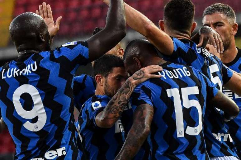 A Inter de Milão tenta manter a invencibilidade no Campeonato Italiano (Foto: Tiziana FABI / AFP)