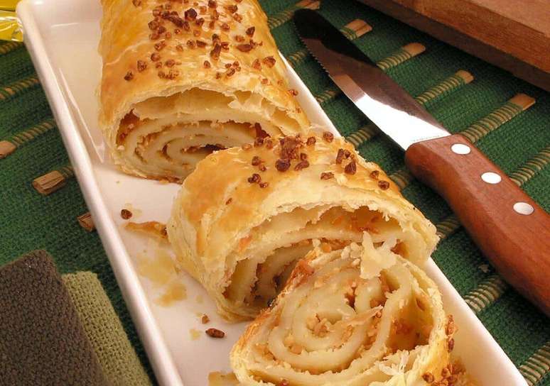 Guia da Cozinha - Receitas de p&atilde;o de alho para voc&ecirc; arrasar no churrasco