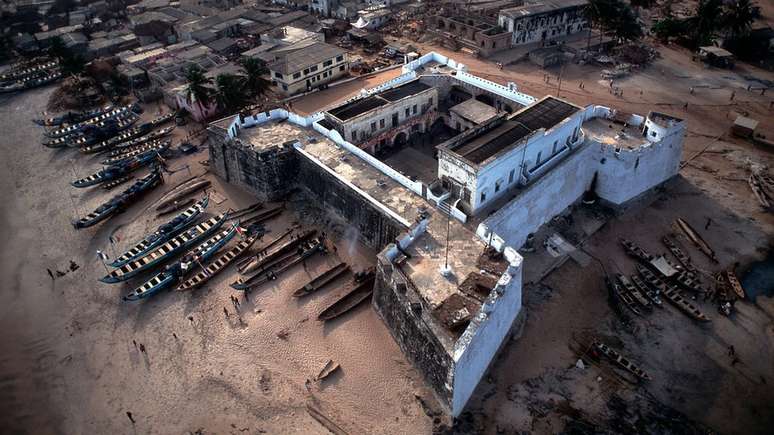 Patrimônios culturais na costa oeste da África são vulneráveis a tempestades e aumentos do nível do mar