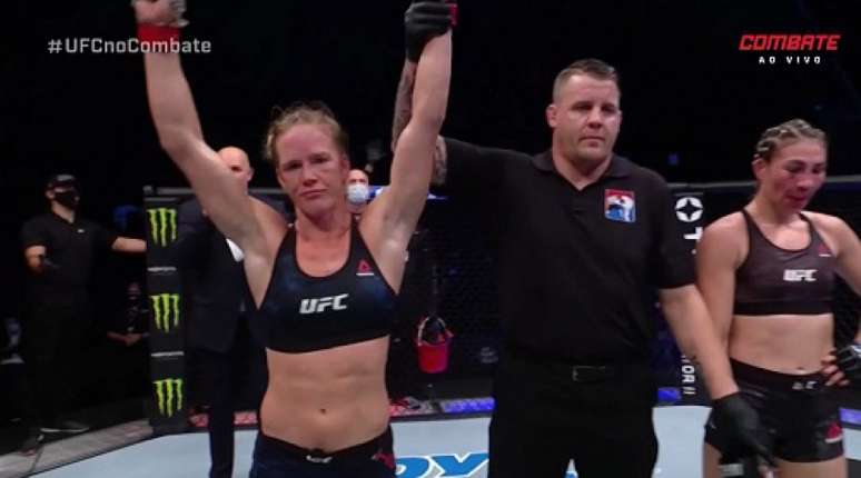 Holly Holm superou Irene Aldana na luta principal do UFC on Fox 16 (Foto: Reprodução/Combate)