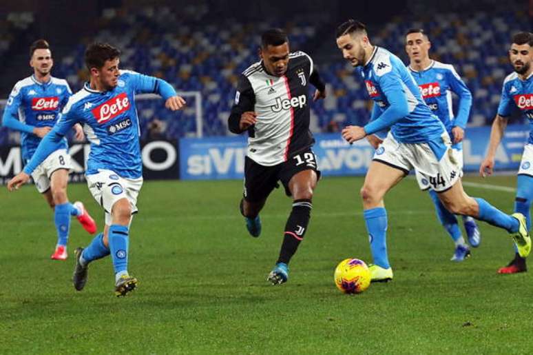 Juventus e Napoli deveriam se enfrentar neste domingo (4)