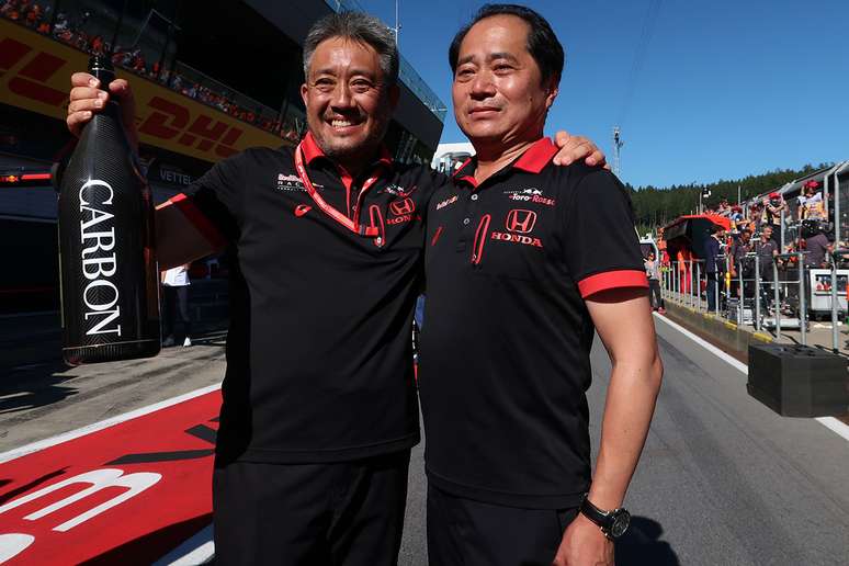 Masashi Yamamoto (gerente geral de motorsport da Honda) com Toyoharu Tanabe (diretor técnico): "Obviamente estamos interessados na Fórmula E e continuamos juntando informação”.