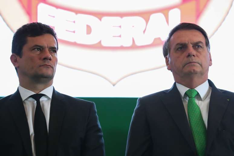 Moro pede que depoimento presencial de Bolsonaro seja mantido