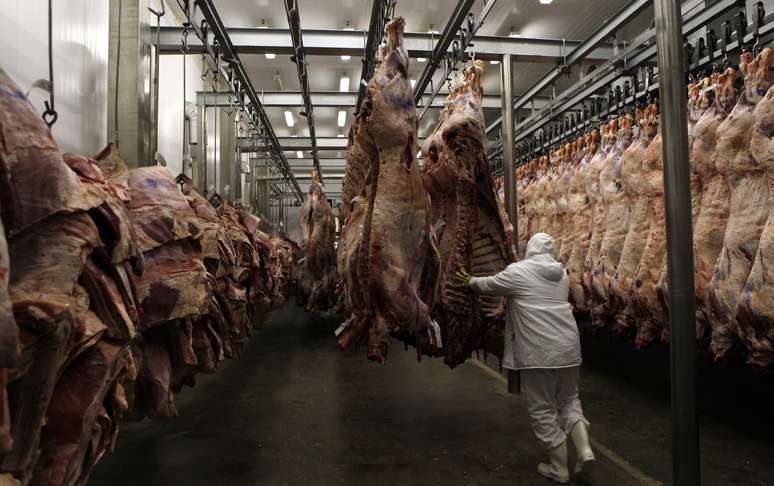 Frigorífico da Marfrig em Promissão (SP) 
07/10/2011
REUTERS/Paulo Whitaker