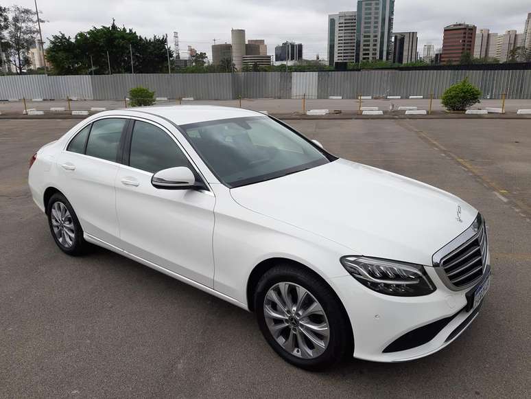 Mercedes Classe C est&aacute; na quarta gera&ccedil;&atilde;o, mas o carro teve uma pr&eacute;-hist&oacute;ria com o Mercedes 190.