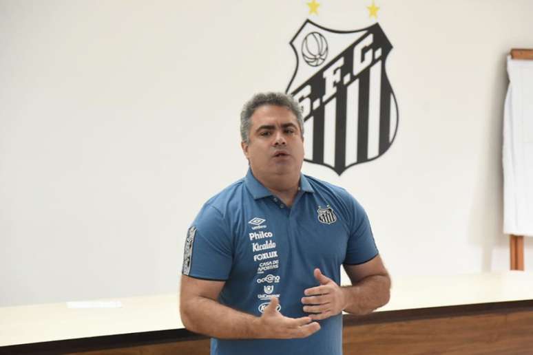 Após afastamento de José Carlos Peres, Orlando Rollo assumiu a presidência do Santos (Foto: Ivan Storti/Santos FC)